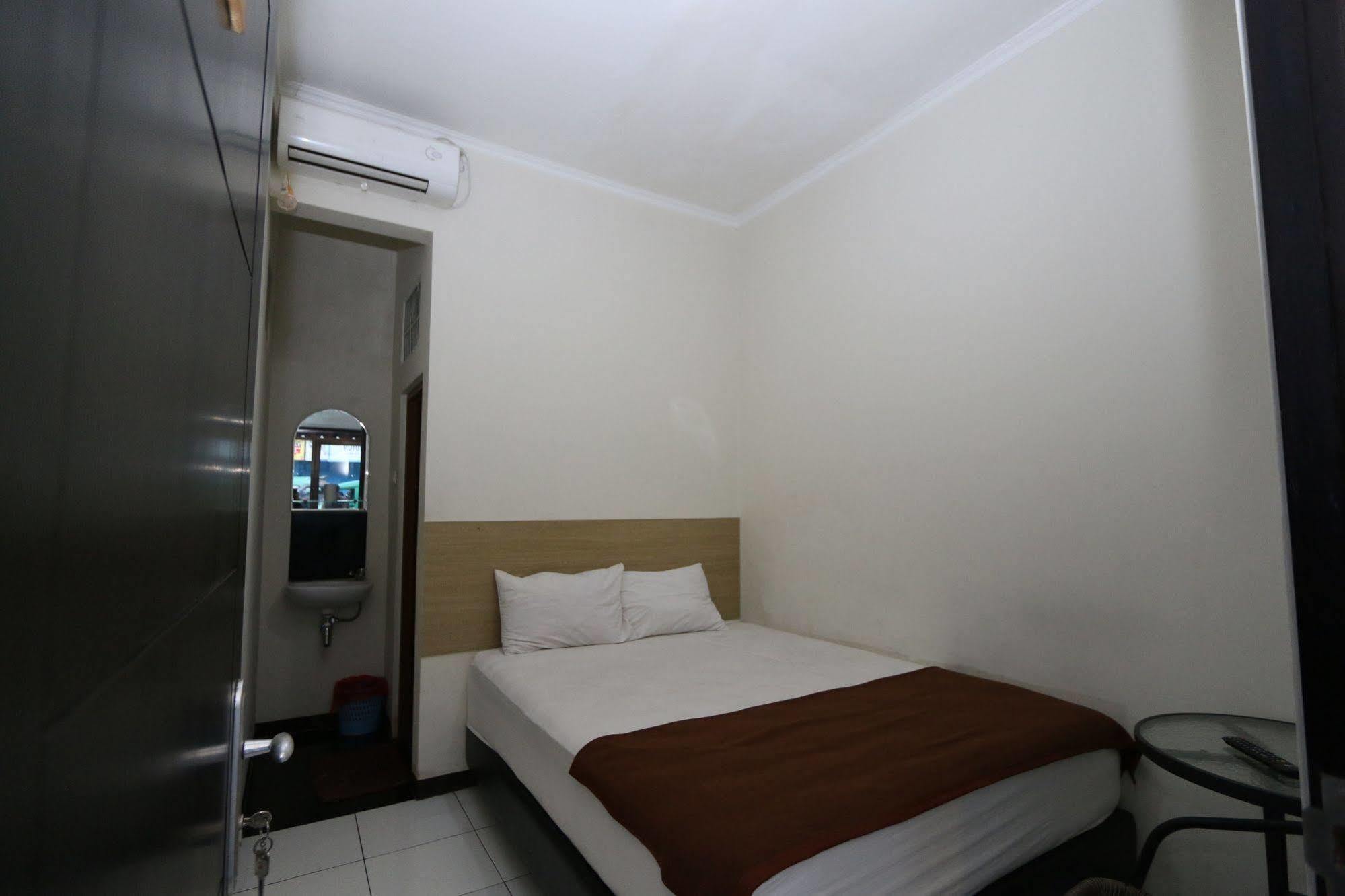 Hotel Bantal Guling Alun Alun Bandung Zewnętrze zdjęcie